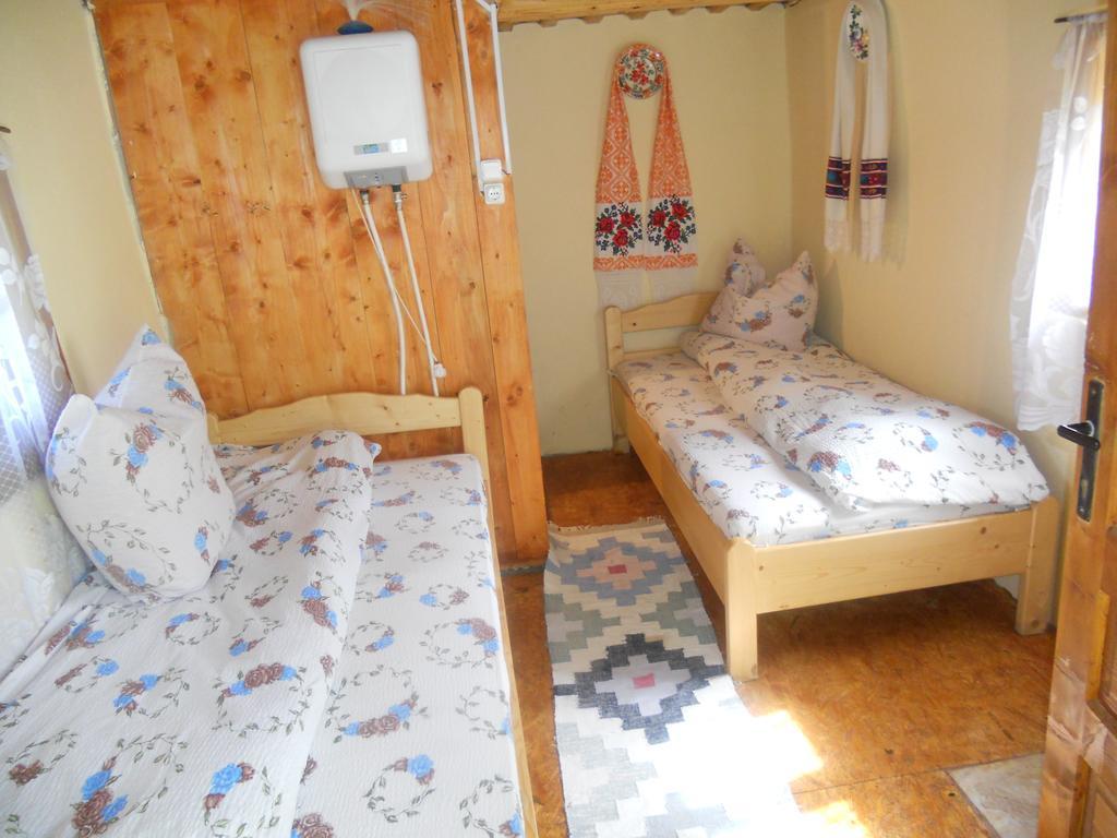Cabana Victor Sighetu Marmaţiei Kamer foto